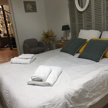 Loft Avec Spa Lourmarin Exterior foto